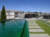 Luxury 4 bedroom penthouse with pool in Estoril