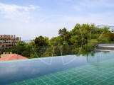 Luxury 4 bedroom penthouse with pool in Estoril