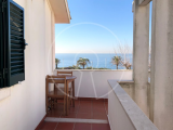 Seafront 2 bedroom apartment in S. Pedro do Estoril