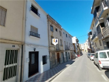 Town House For Sale in Castillo de Locubin, Jaen, Spain Town House For Sale in Castillo de Locubin, Jaen, Spain