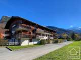 South facing duplex 1 bedroom plus bunk room in Samoens, comfortably sleeping 4, sold furnished.