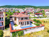 House with Pool and Sea View — Sveti Vlas
