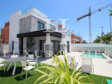 Luxury villa with a large roof top terrace, private pool, basement and large garden close to an amaz