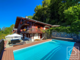 Exceptional 7 bedroom 7 bathroom chalet on south facing hillside of Samoens, just 20 minutes walk to