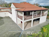 3-Bedroom Villa with Breathtaking Castelo de Bode Lake Views, Summer Entertaining Area, and Guest Ac