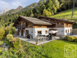 Spectacular farmhouse on large private land plot, 5 bedrooms, panoramic mountain views, close to ski