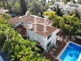 Key ready and furnished exclusive villa with heated pool, roof terrace and basement in a premium are