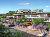4 bedroom apartment in Condominium in Estoril