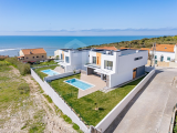 House 4 Bedrooms - Ericeira 14 km, A Casa das Casas