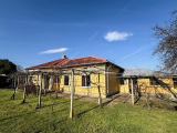 Spacious Partly Renovated House with outbuildingsnear the Sea and General Toshevo