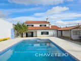 Charming Villa with garage and swimming pool for Sale near Tomar