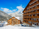 2 bedroom apartment with direct view on the slopes, and a private garage