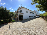 7 bedroom villa with local accommodation and views of the Castelo do Bode Reservoir.