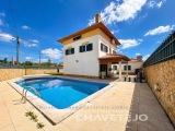 4 bedroom villa with garage and swimming pool 7 km from Tomar and river beach in Albufeira do Castel