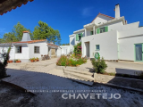 Renovated family home with annexes and fertile land with plenty of water in the Sertã area for sale