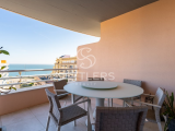 Refurbished 5-Bedroom Apartment with Sea View, Bairro do Rosário