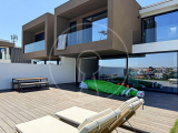6 bedroom villa in Estoril in condominium