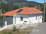 Totally modernised house with two floors and one hectare of land at the foot of the Castelo do Bode 