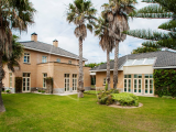 House in Quinta da Marinha Norte