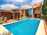 villa For Sale in Torviscas Alto, Santa Cruz Tenerife, Spain
