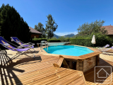 Chalet with 4 bedrooms, an independent studio, 2 bathrooms, a swimming pool, and a double garage.