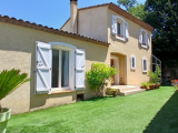 Charming Detached Villa Offering 146 M2 Of Living Space, 4 Bedrooms, 3 Bathrooms, On A 690 M2 Plot W