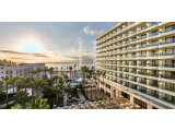 Delightful city penthouse with fully fitted kitchen, private spacious terrace with panoramic sea vie