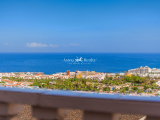 villa For Sale in San Eugenio Alto, Santa Cruz Tenerife, Spain