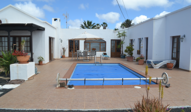 villa For Sale in Conil, Lanzarote, Spain
