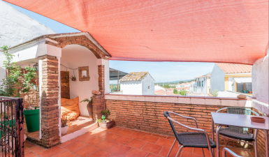 Villa For Sale in Alandroal, Portugal
